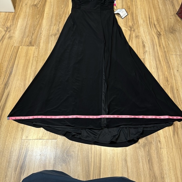 Morgan and Co Black Dress. Womens size 13. NWT. - Picture 3 of 16